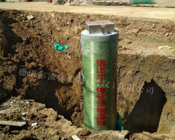 潛江一體化預(yù)制泵站安裝現(xiàn)場